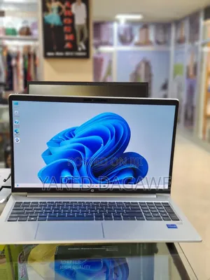 New Laptop HP 16GB Intel Core I7 SSD 512GB