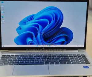 New Laptop HP 16GB Intel Core I7 SSD 512GB