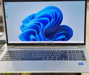 New Laptop HP 16GB Intel Core I7 SSD 512GB