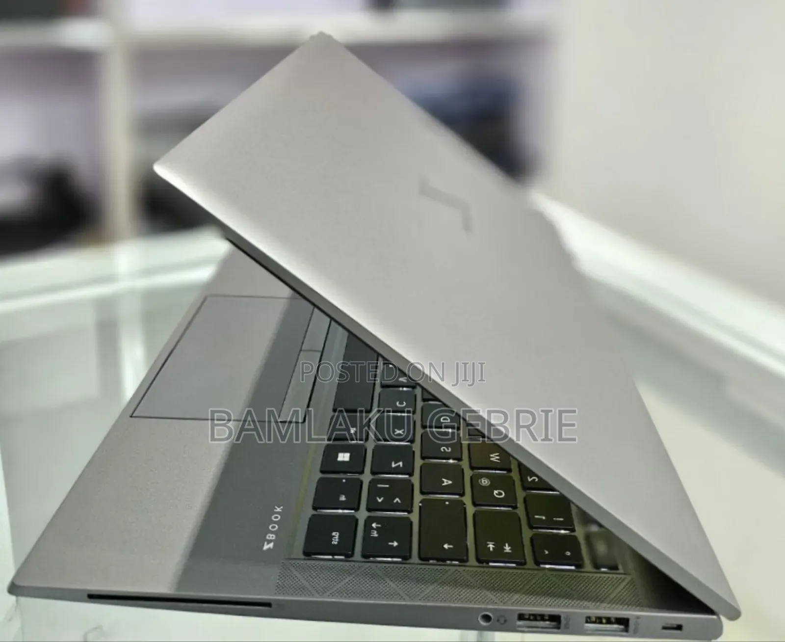 New Laptop HP ZBook Firefly 14 G7 16GB Intel Core I7 SSD 512GB