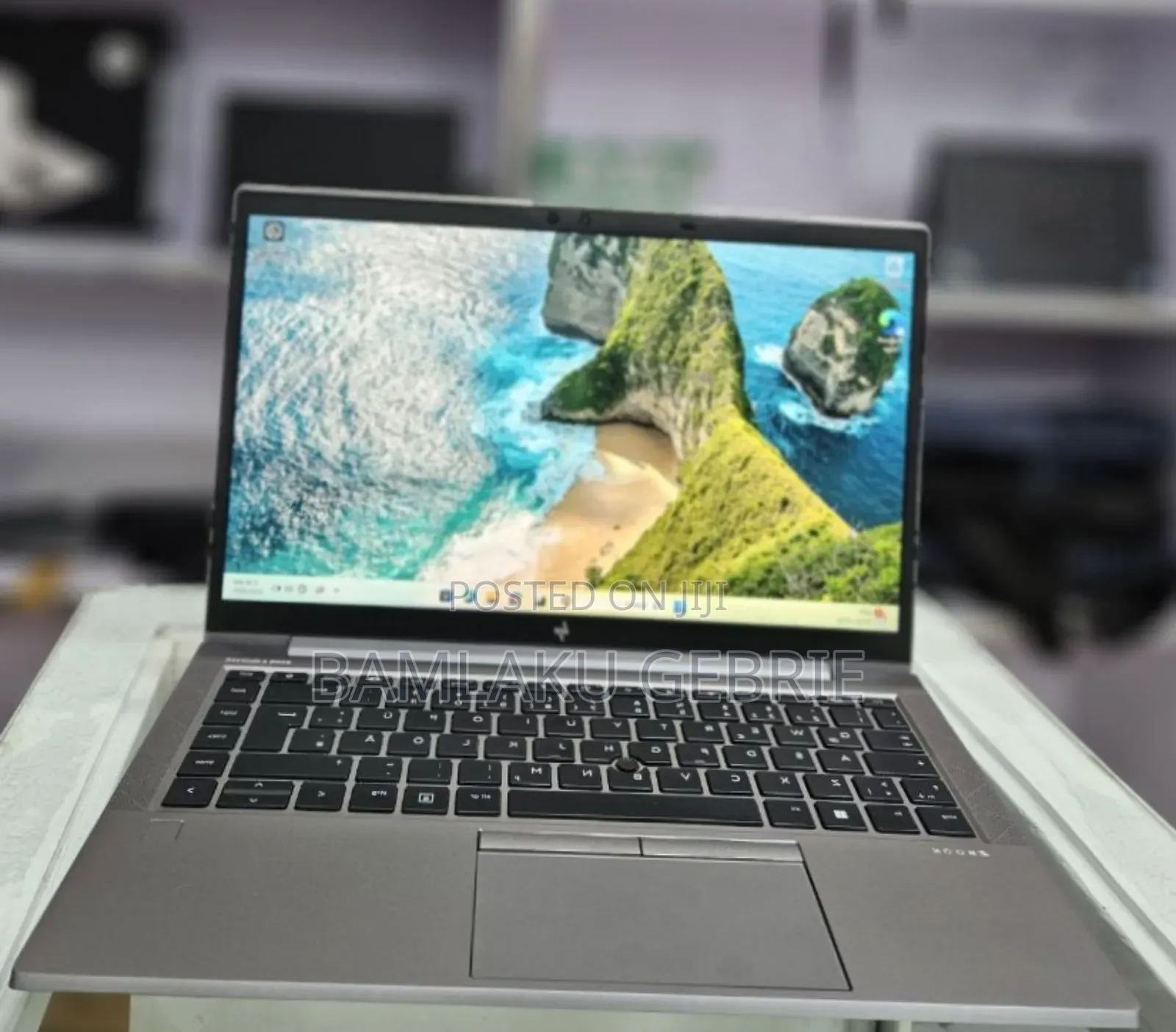 New Laptop HP ZBook Firefly 14 G7 16GB Intel Core I7 SSD 512GB