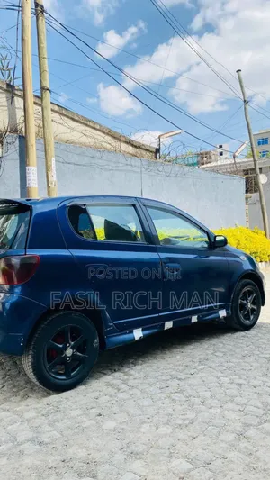 Toyota Vitz 1.3 AWD 3dr 2001 Blue