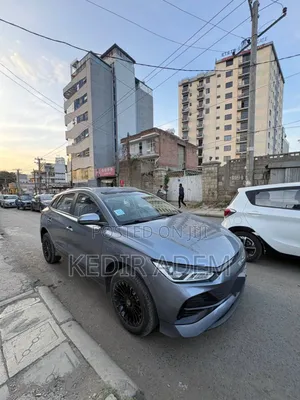 BYD E2 43 kWh 94 hp FWD 2024 Gray