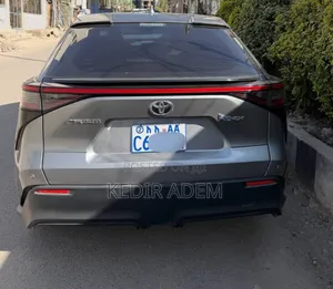Toyota bZ4X 2024 Gray