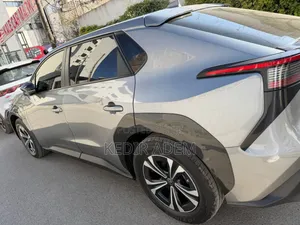 Toyota bZ4X 2024 Gray