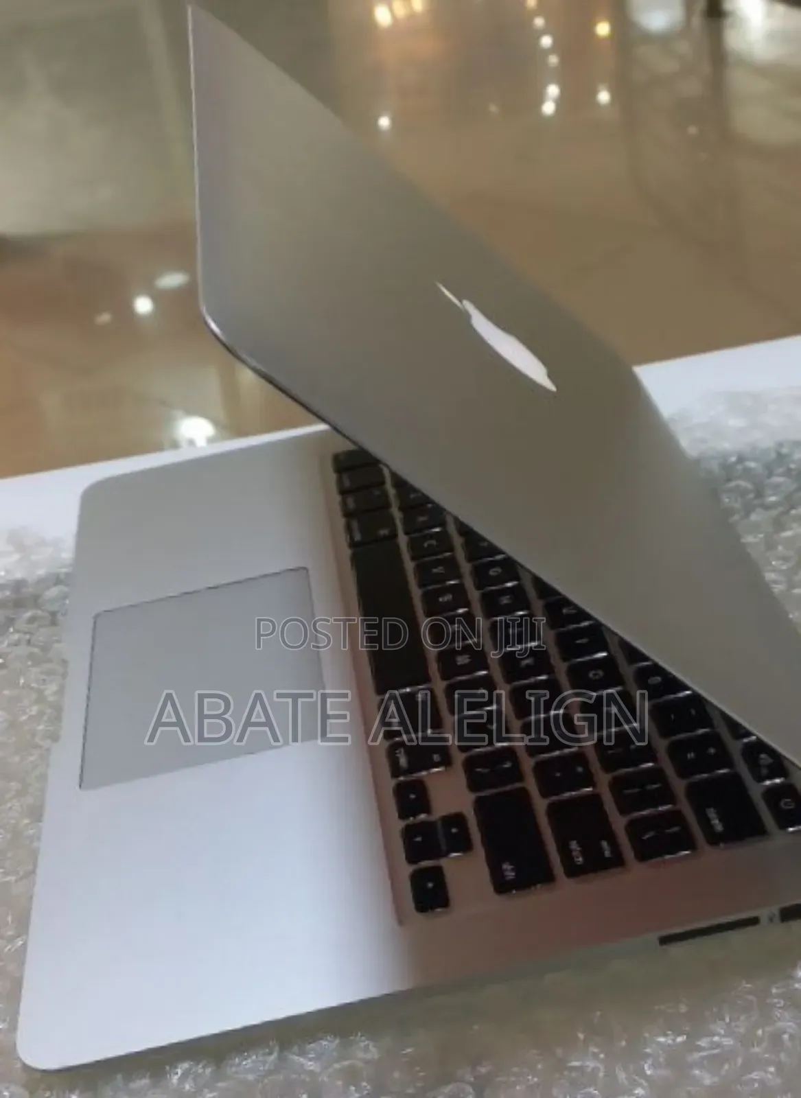 New Laptop Apple MacBook Air 2017 8GB Intel Core i5 SSD 128GB