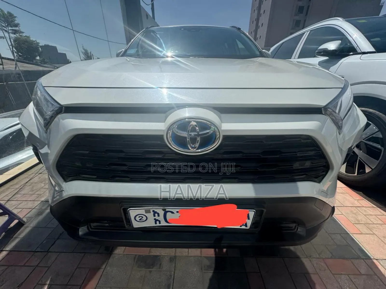 Toyota RAV4 XLE Premium 2022 White