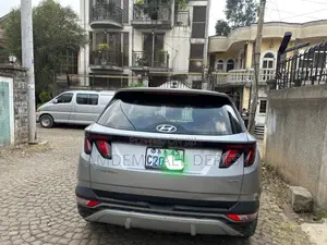 Hyundai Tucson 2021 Silver