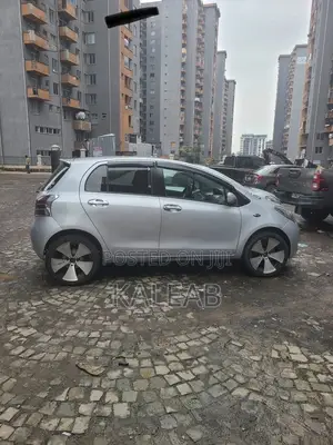 Toyota Yaris 1.0 2006 Silver