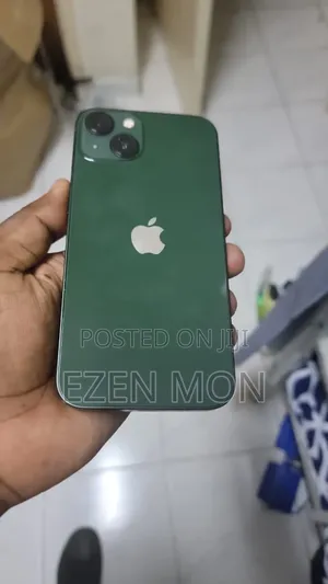 New Apple iPhone 13 256 GB Green