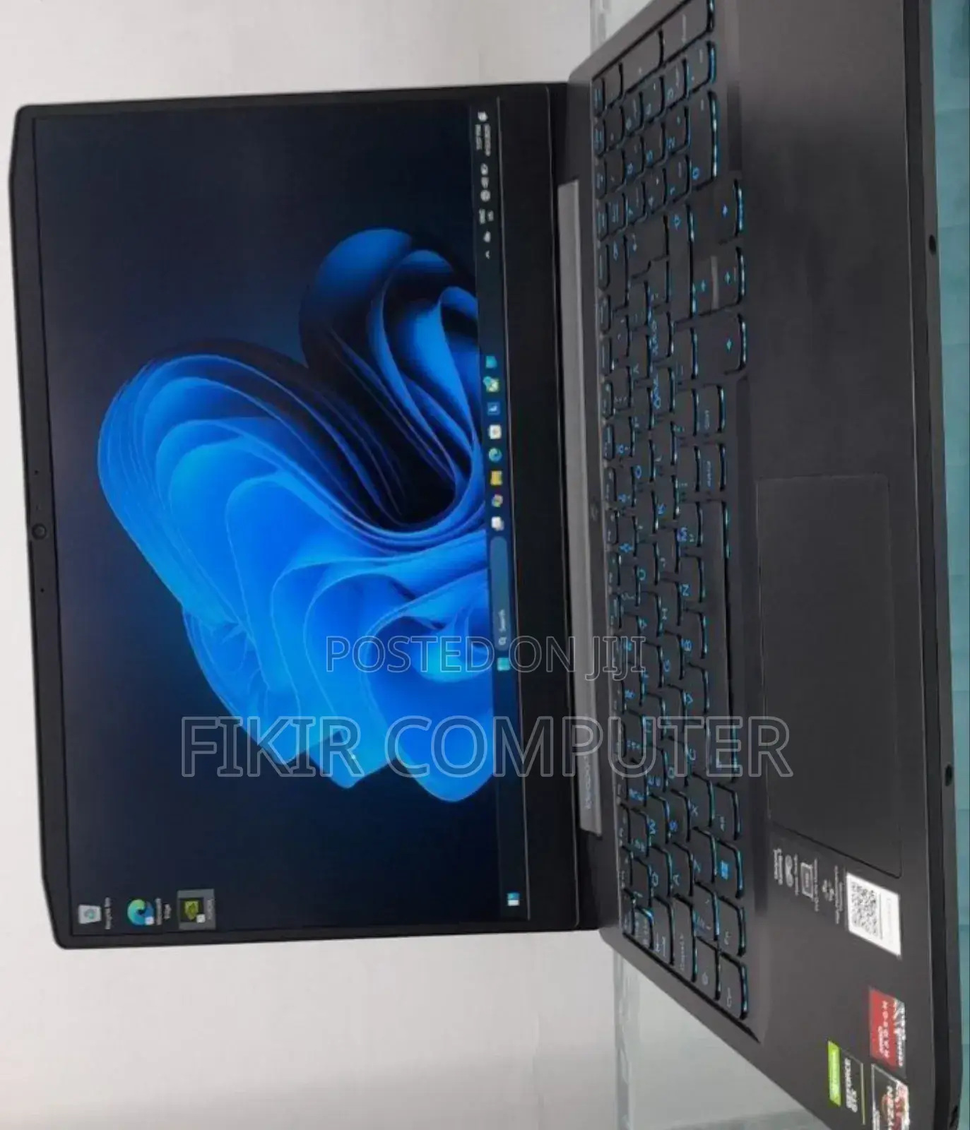 New Laptop Lenovo Ideapad 3 16GB AMD Ryzen 5 SSD 256GB