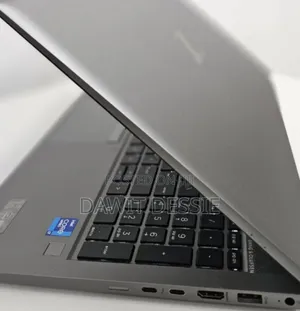 New Laptop HP 16GB Intel Core I7 SSD 1T