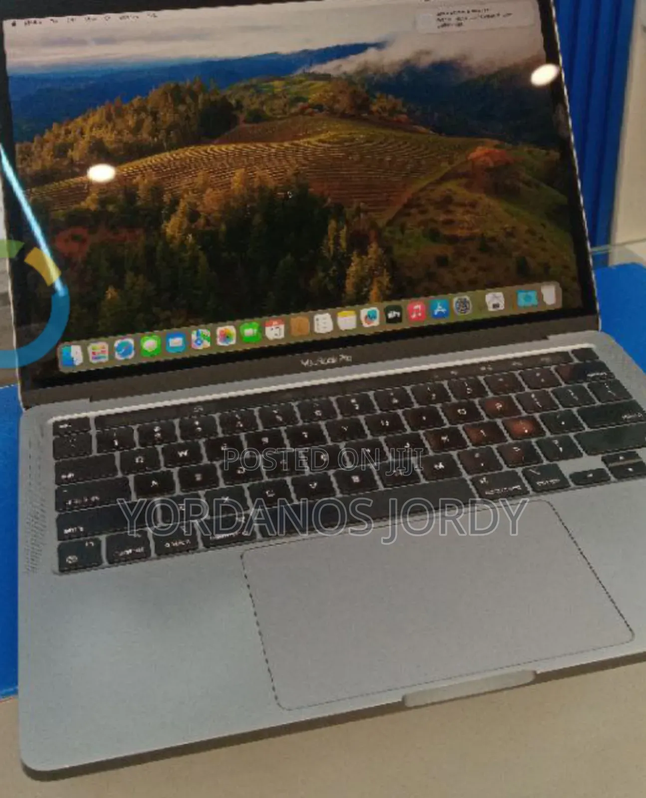 New Laptop Apple MacBook Pro M1 8GB Apple M1 Pro SSD 256GB