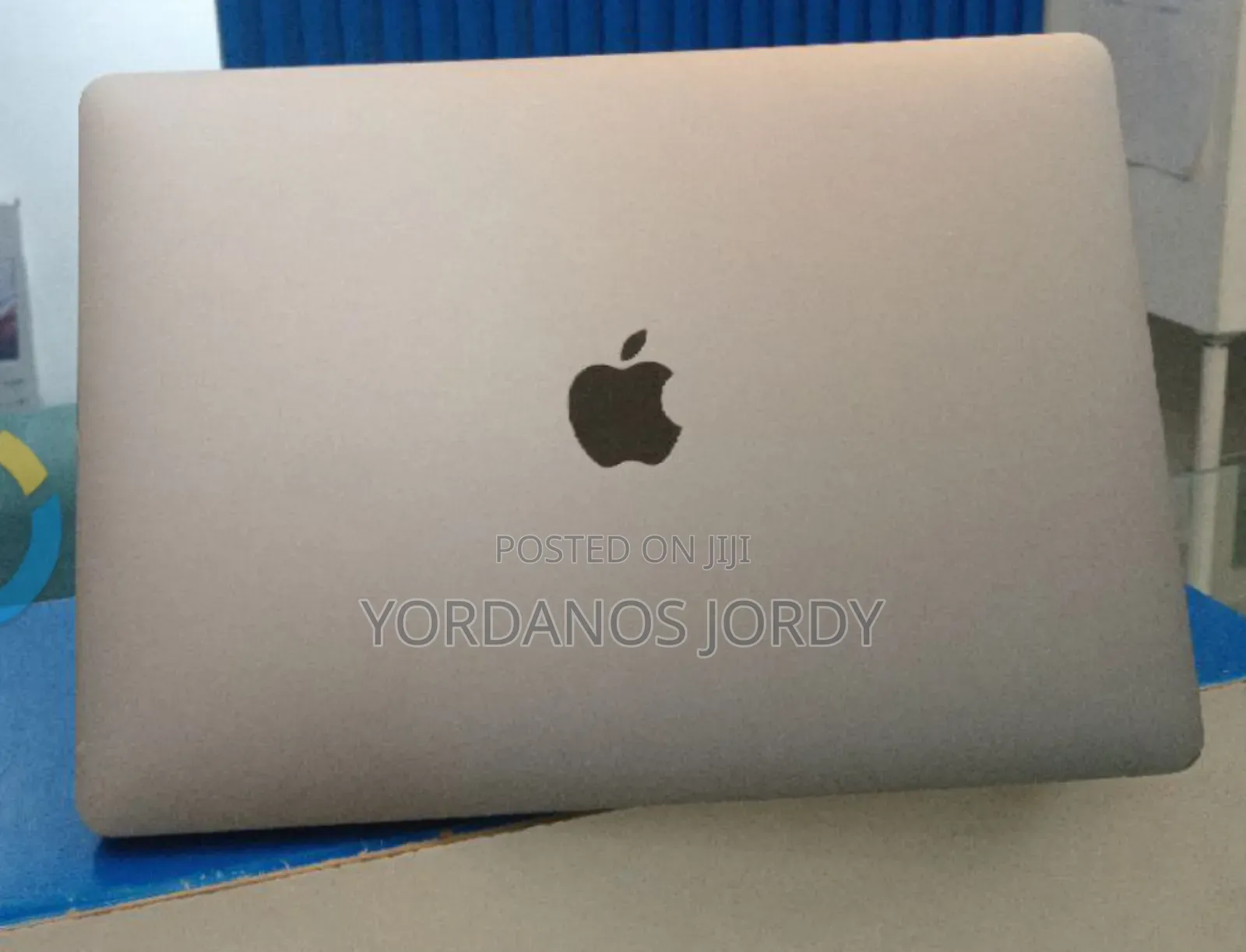 New Laptop Apple MacBook Pro M1 8GB Apple M1 Pro SSD 256GB