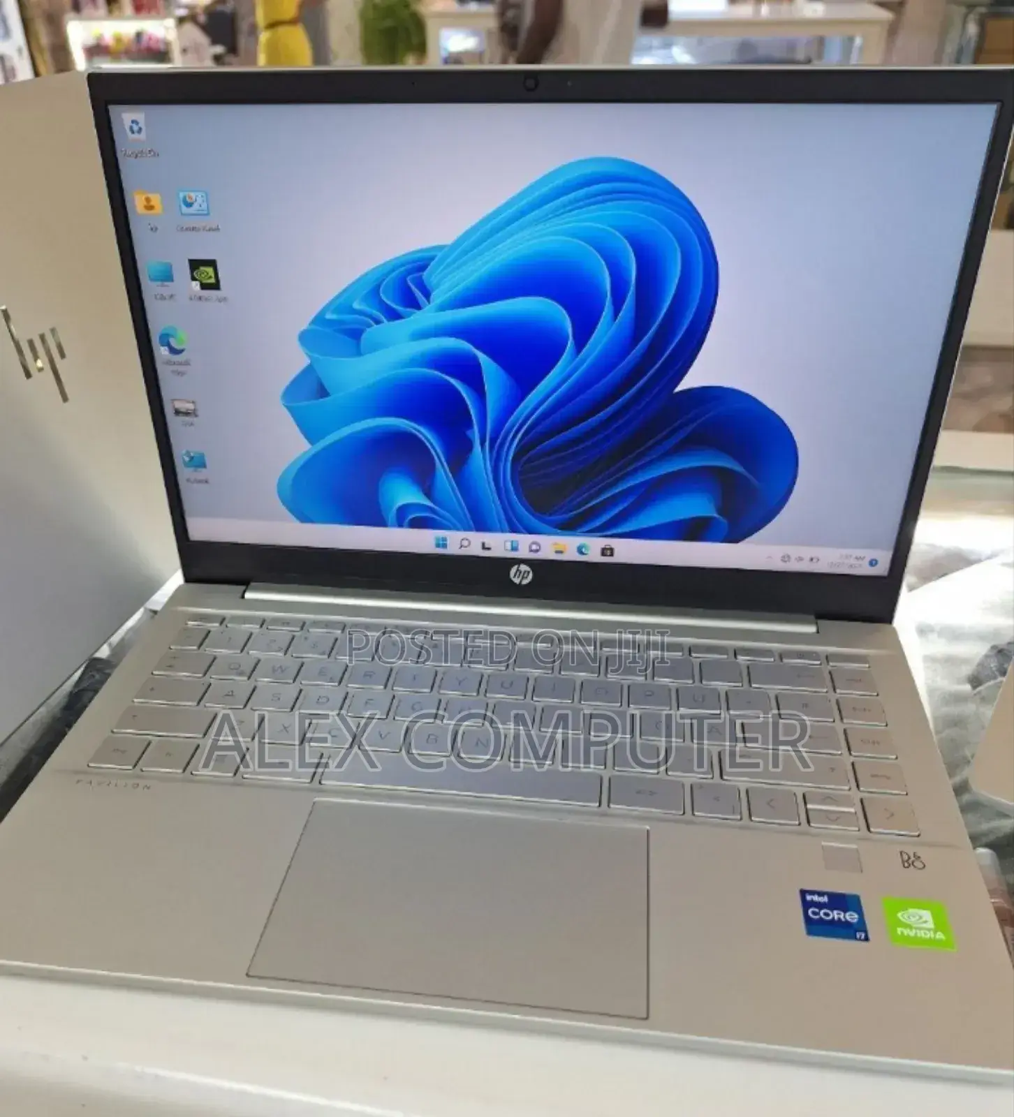 New Laptop HP Pavilion 14 16GB Intel Core I7 SSD 512GB
