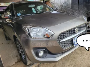 Photo - Suzuki Swift 2022 Gray