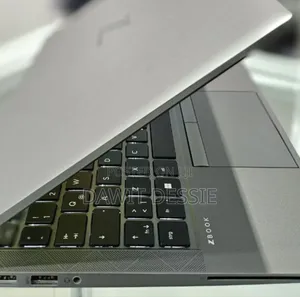 New Laptop HP 16GB Intel Core I7 SSD 512GB