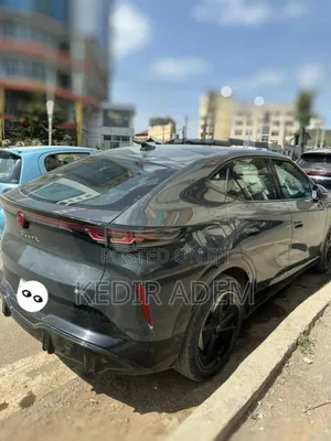 Photo - Volkswagen ID. Buzz 2025 Gray