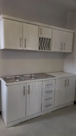 እቃ ማጠቢያ የተገጠመለት 2ሜትር ኪችን ካብኔት ከነተሰቃዩ