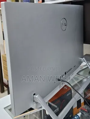 New Laptop Dell Precision 7750 12GB Intel Core I7 SSD 512GB