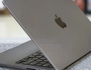 New Laptop Apple MacBook Pro M1 32GB Apple M1 Pro SSD 512GB