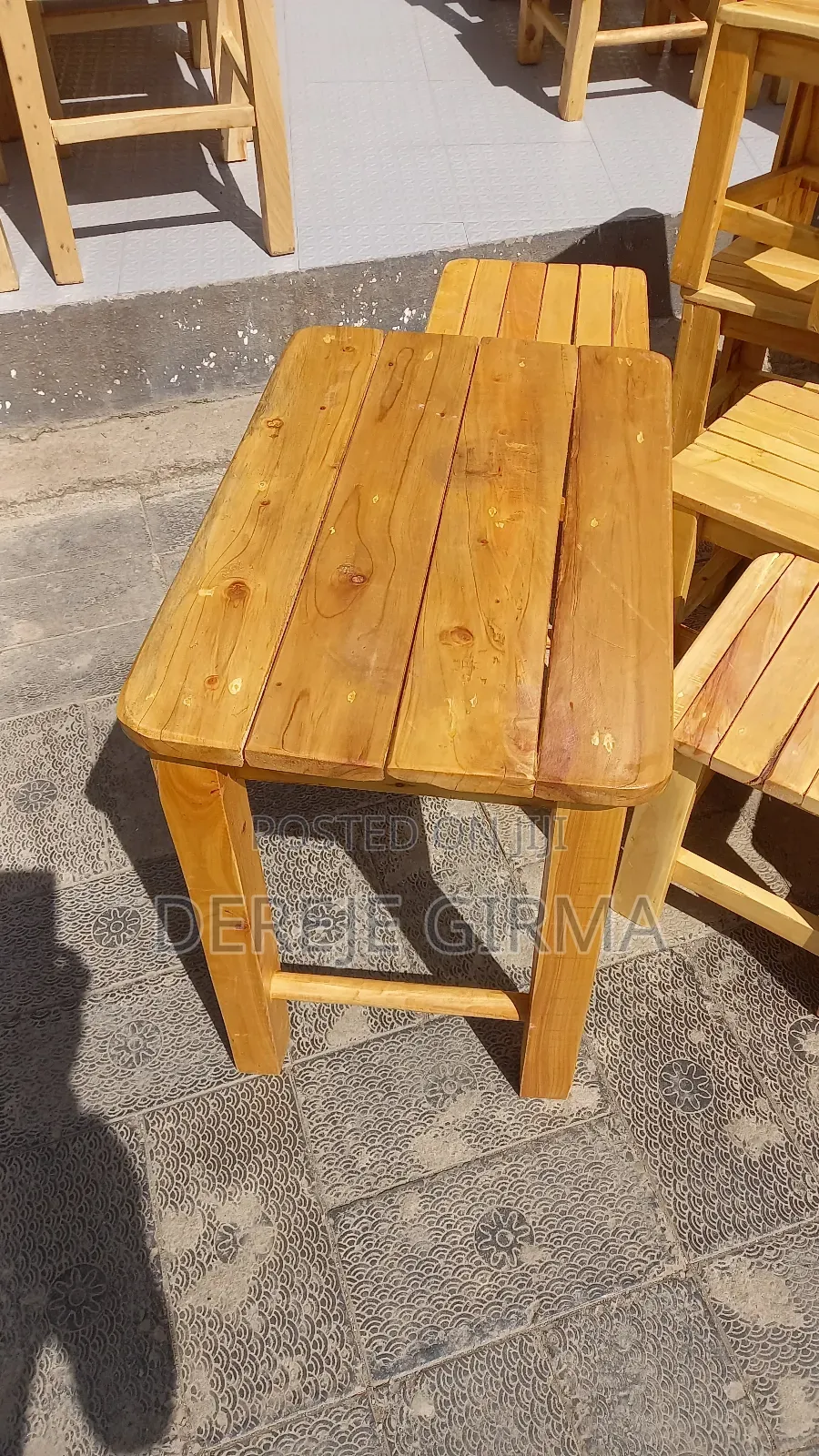 Coffee House Table Cher