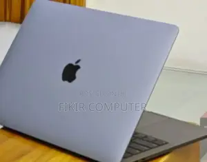 New Laptop Apple MacBook Pro 2019 16GB Intel Core I5 SSD 1T