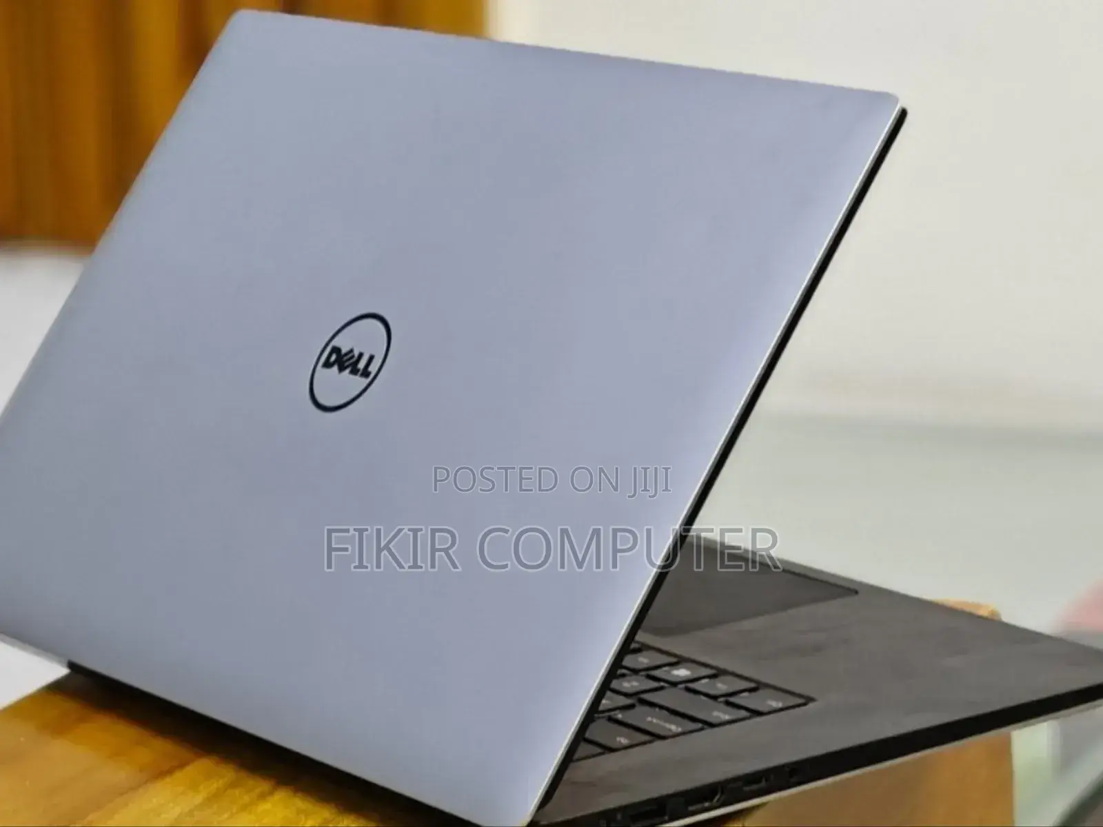 New Laptop Dell XPS 15 16GB Intel Core I7 SSD 256GB