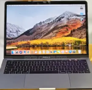 Photo - New Laptop Apple MacBook Pro 2019 16GB Intel Core I5 SSD 256GB