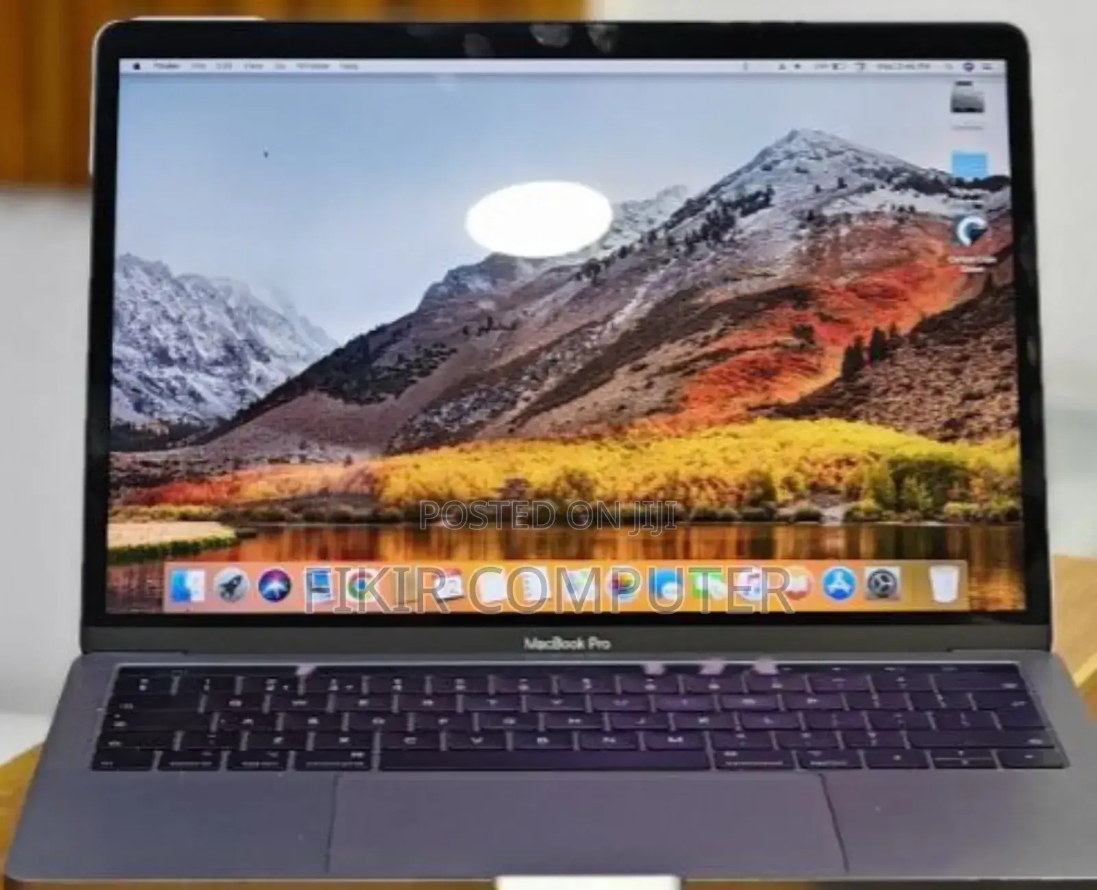 New Laptop Apple MacBook Pro 2019 16GB Intel Core I5 SSD 256GB
