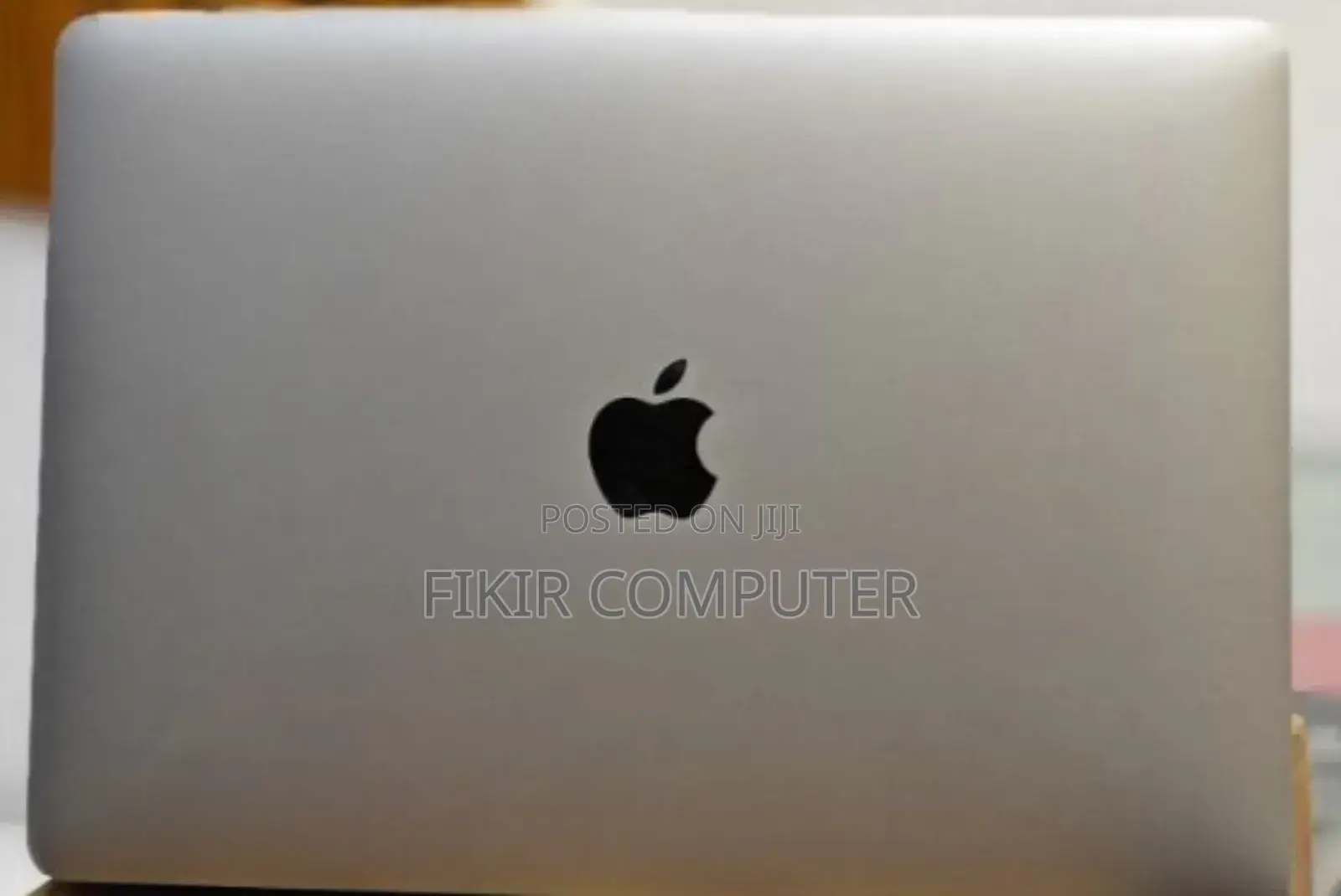 New Laptop Apple MacBook Pro 2019 16GB Intel Core I5 SSD 256GB