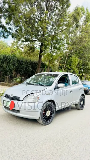 Toyota Yaris 1999 Silver
