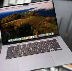 New Laptop Apple MacBook Air 2024 M3 15-Inch 8GB Apple M3 SSD 256GB