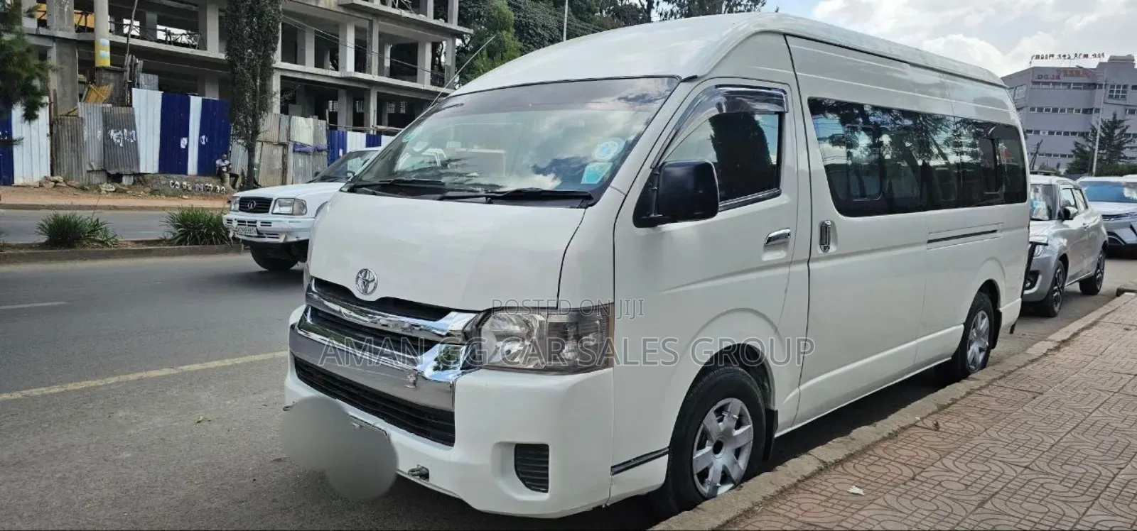 Toyota HiAce 2017 White