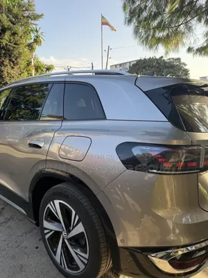 Volkswagen ID.6 2024 Gray