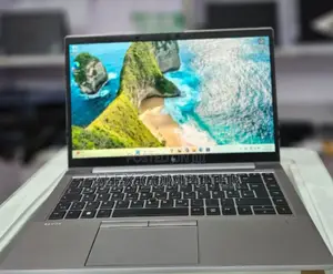 New Laptop HP ZBook Firefly G8 16GB Intel Core I7 SSD 512GB