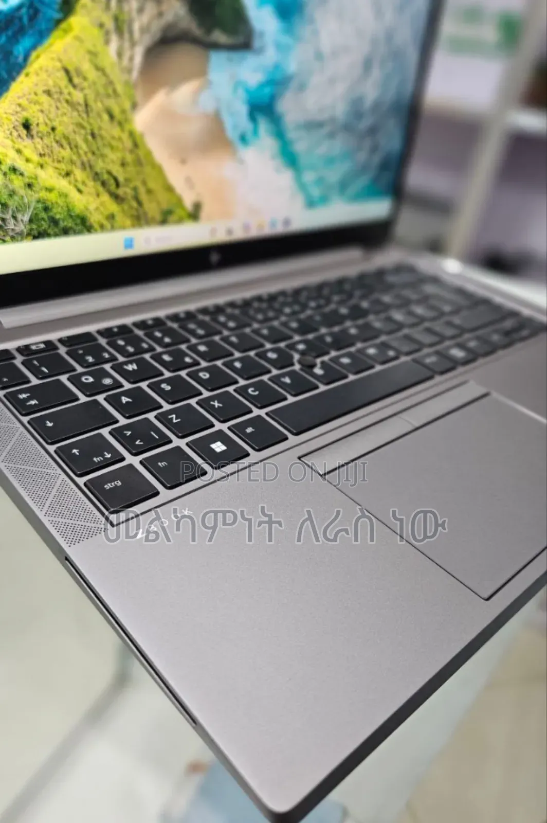 New Laptop HP ZBook Firefly G8 16GB Intel Core I7 SSD 512GB