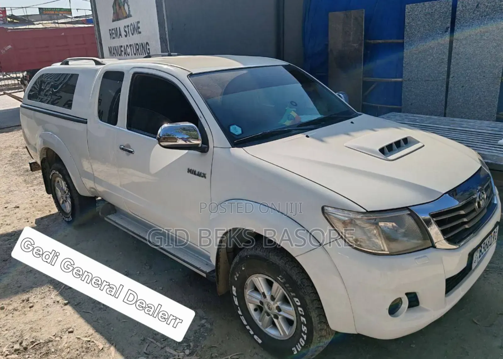 Toyota Hilux 2013 White