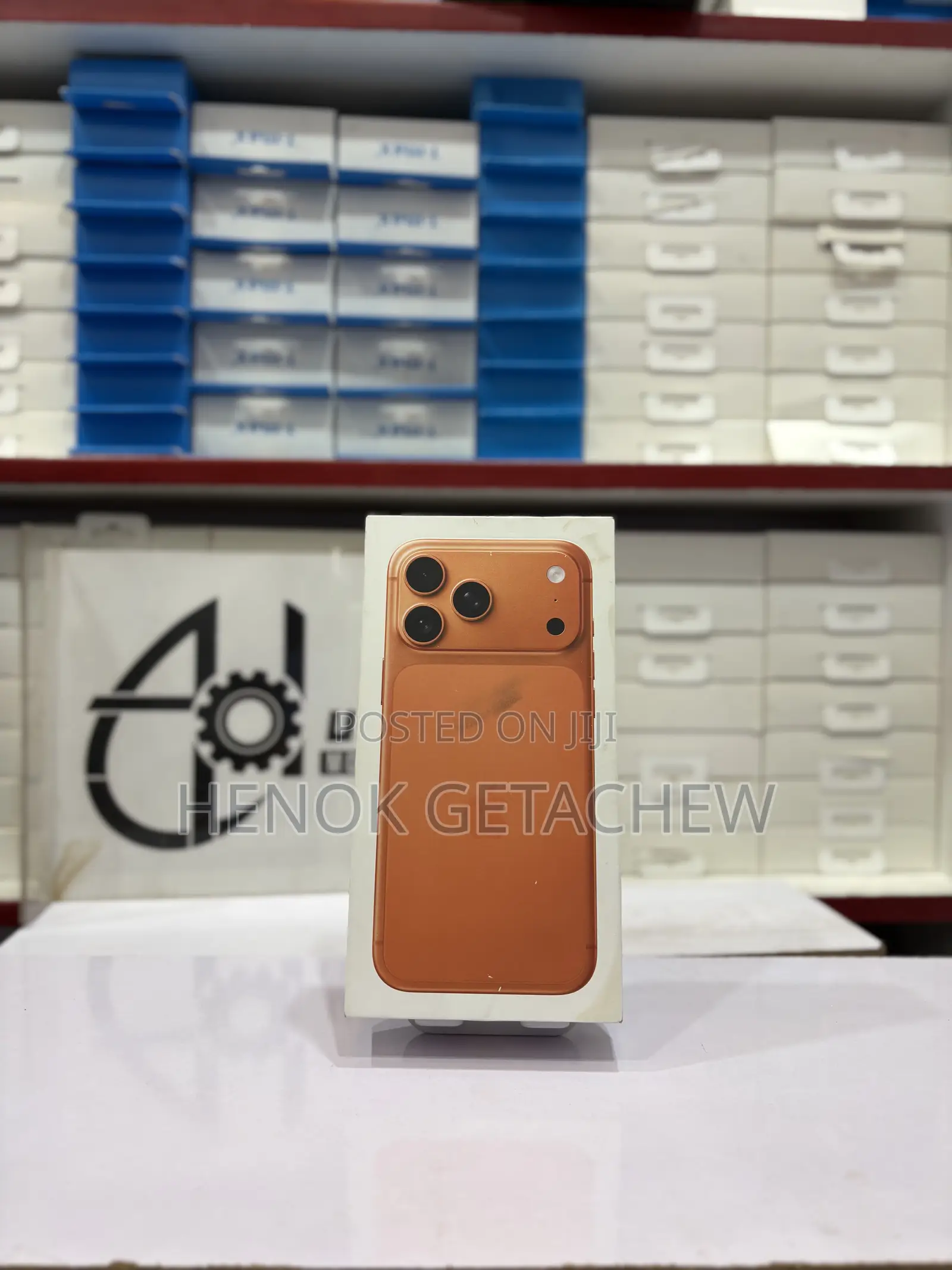 New Apple iPhone 17 Pro Max 256 GB Orange