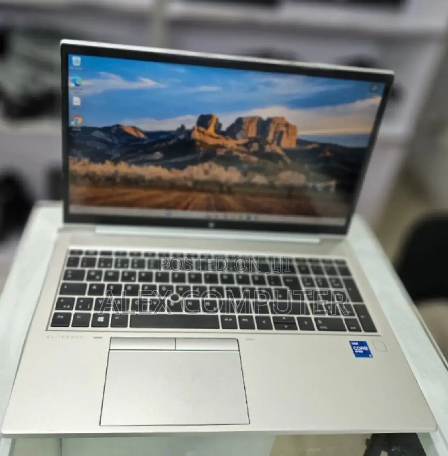 New Laptop HP EliteBook 840 G8 16GB Intel Core I7 SSD 512GB