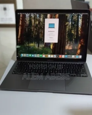 New Laptop Apple MacBook Air 2020 M1 8GB Apple M1 SSD 256GB