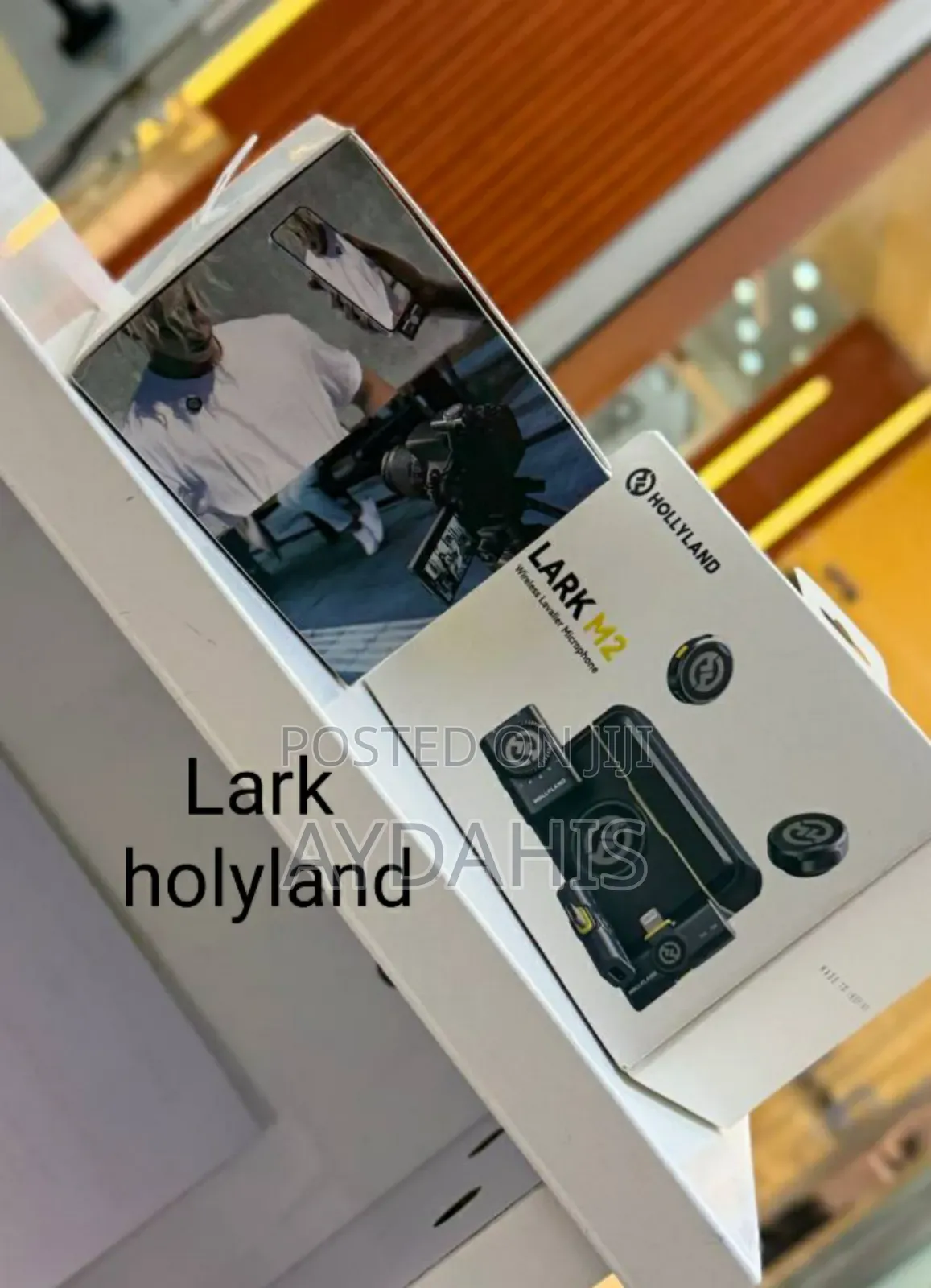 Hollyland Lark M2 Wireless Combo Microphone System (Brand New)