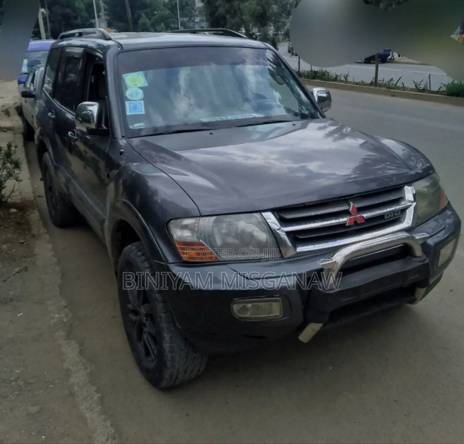 Mitsubishi Pajero 2001 Gray