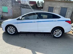 Photo - New Chery Arrizo 5 2023 White