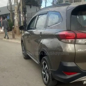 Toyota Rush 2023 Maroon