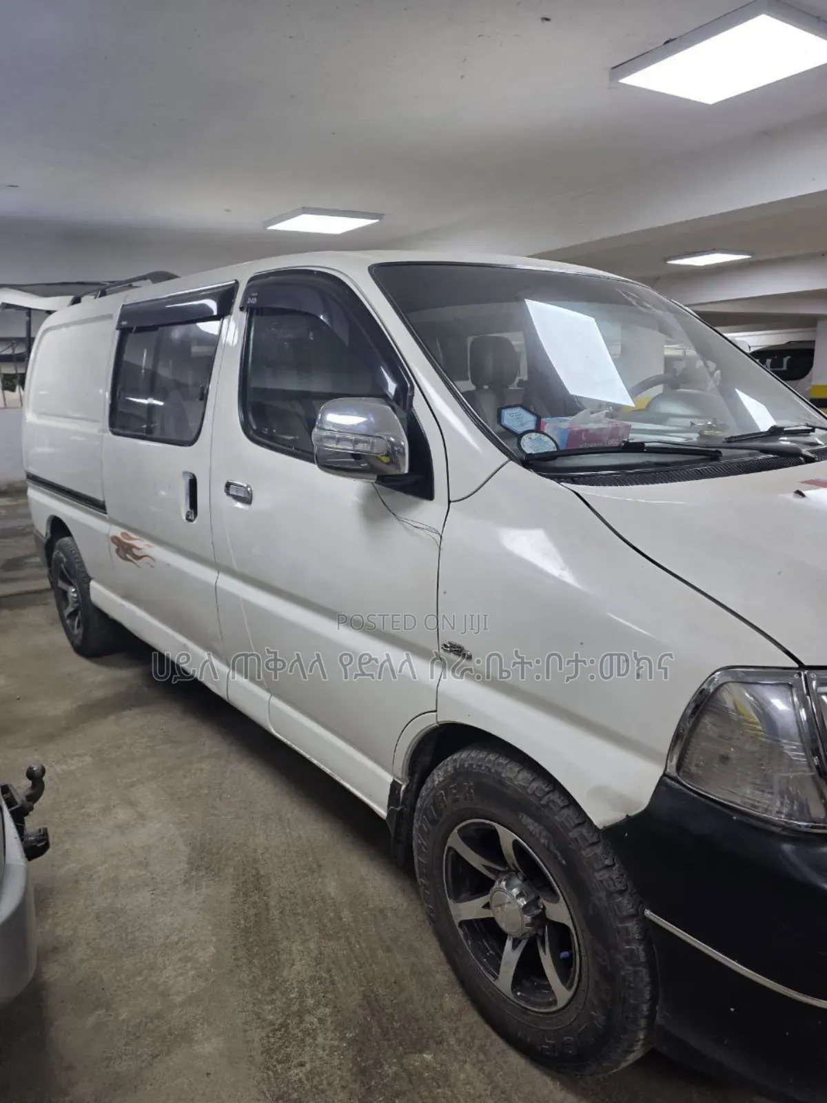 Toyota HiAce 2008 White
