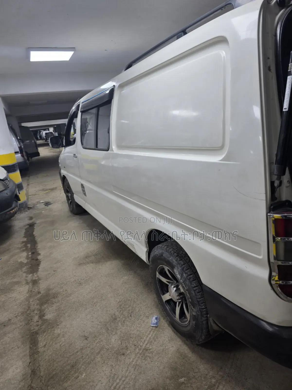 Toyota HiAce 2008 White
