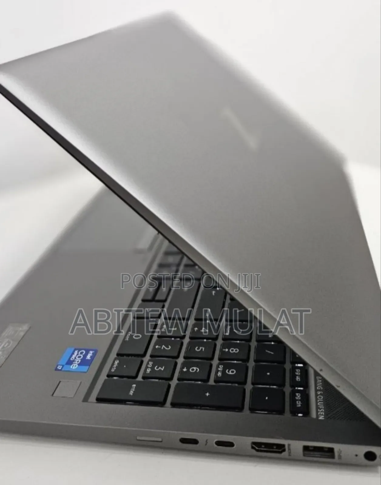 New Laptop HP ZBook Firefly G8 16GB Intel Core I7 SSD 1T