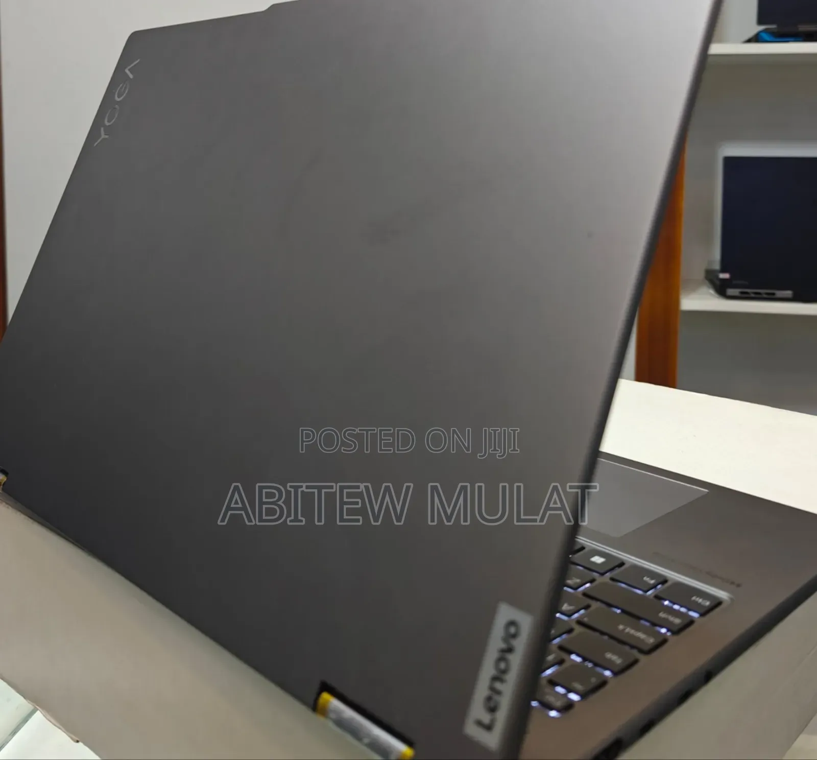 New Laptop Lenovo Yoga 7 15ITL5 16GB Intel Core I7 SSD 512GB
