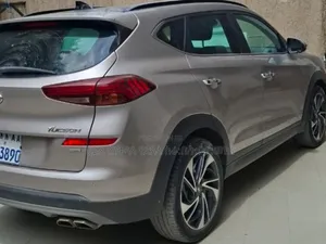 Hyundai Tucson 2020 Pink